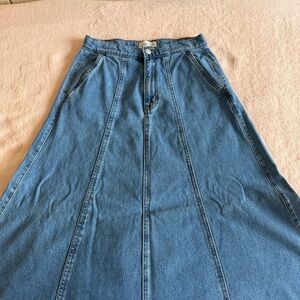 Universal Thread Jean Skirt